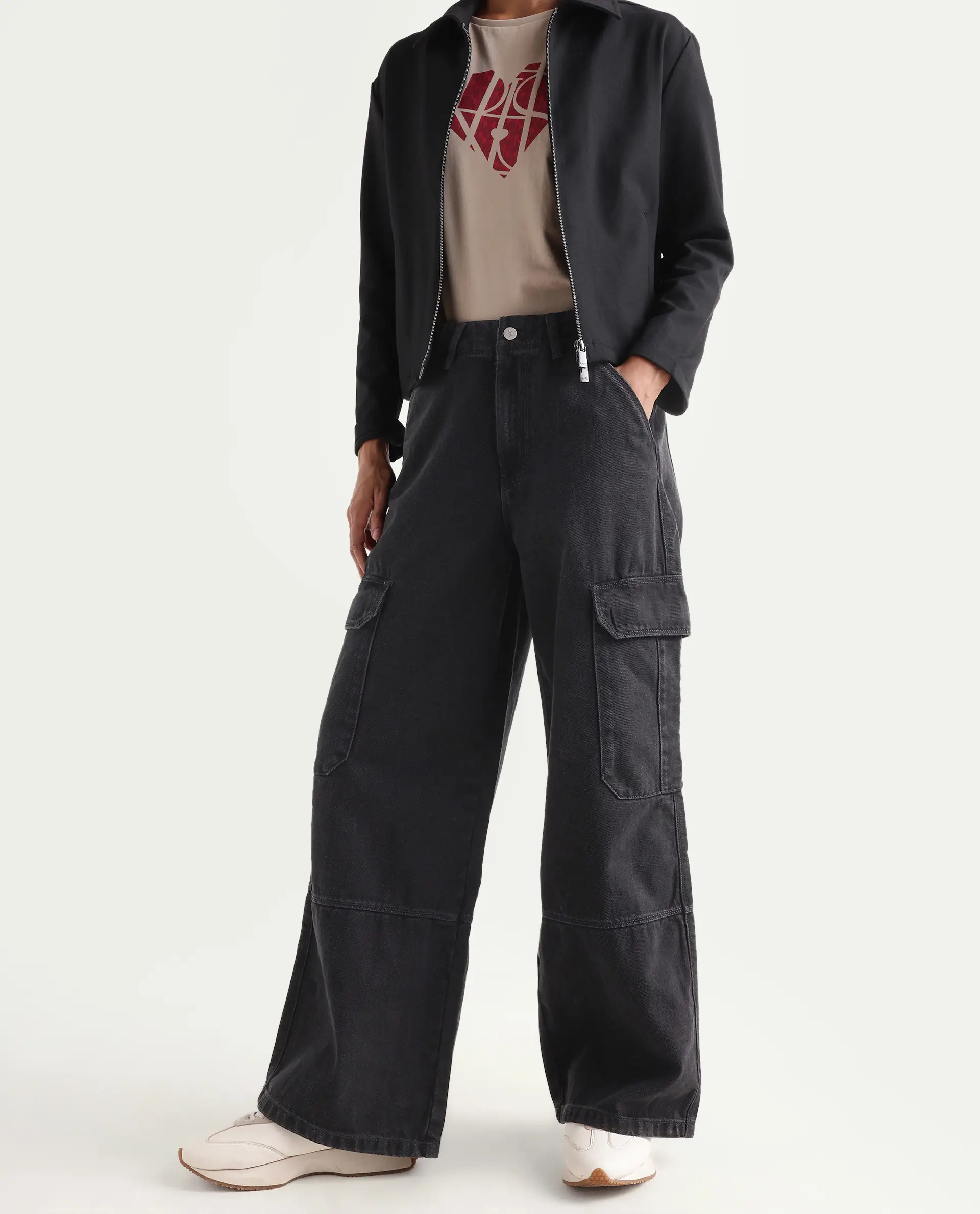 Rareism Women's Cyar Black Cotton Blend Plain Ankle Length Cargo Jeans