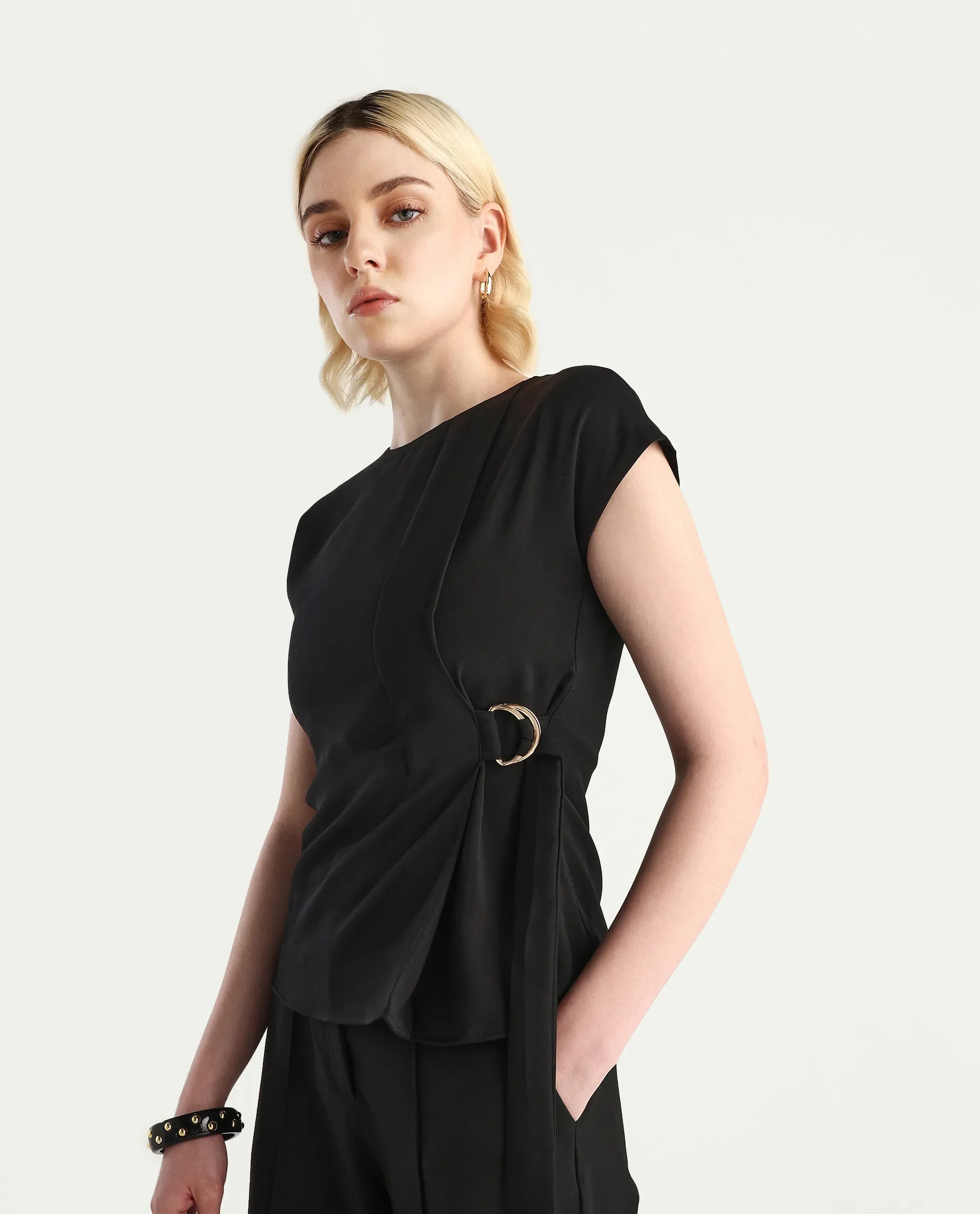 Rareism Women's Mardin Black Polyester Crew Neck Regular Fit Plain Top