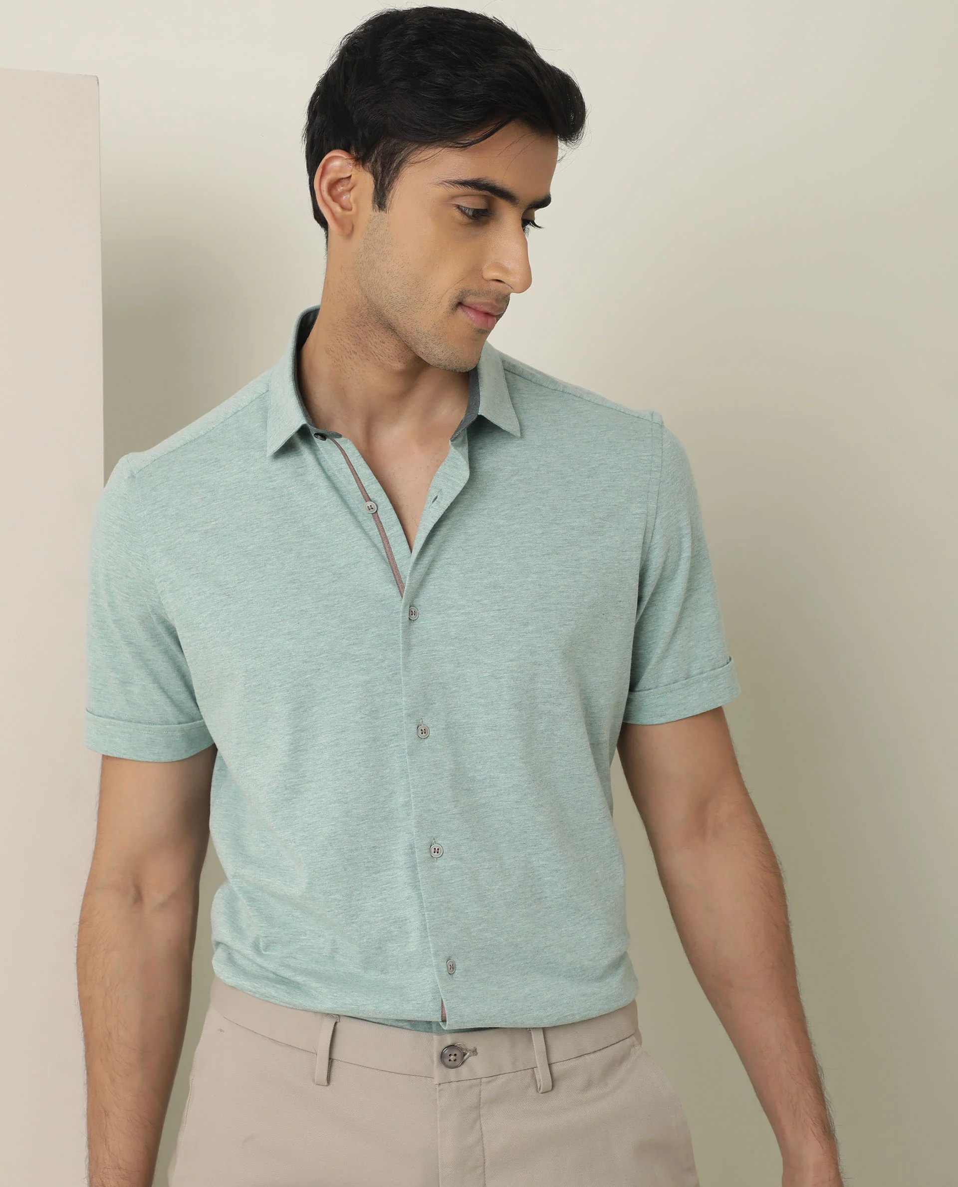 Rare Rabbit Men's Miraj Pastel Green Cotton Plain Regular Fit Half Sleeve Collared Shirt