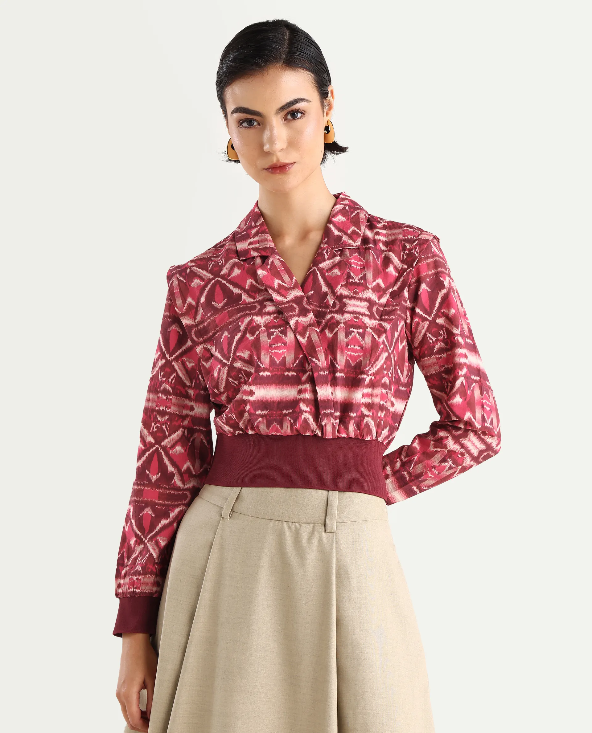 Rareism Women's Mus Multi Nylon Blend V-Neck Abstract Print Cuffed Sleeve Regular Fit Top