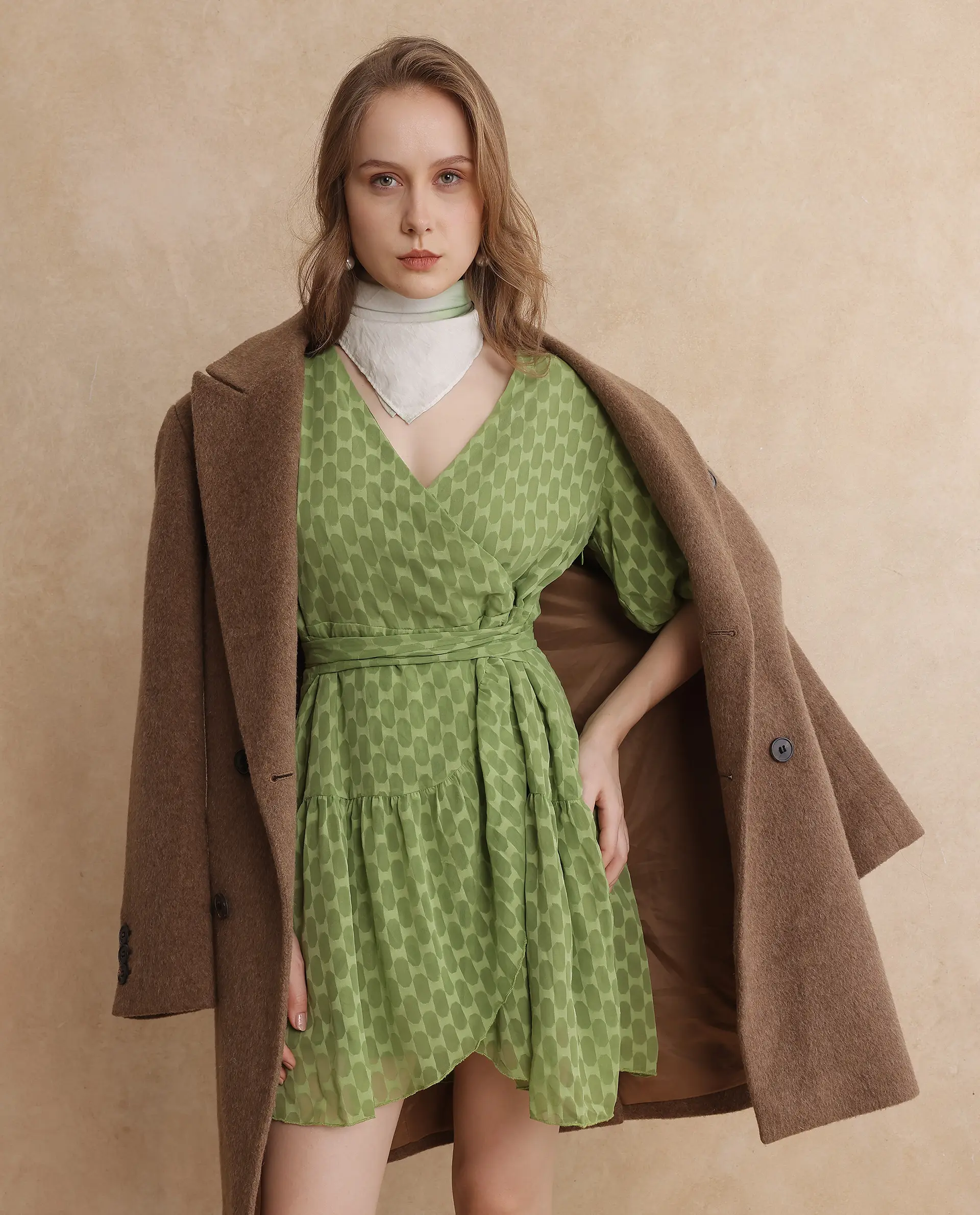 Rareism Women's Namika Light Green Polyester Blend V-Neck Plain Balloon Sleeve Mini Fit And Flare Dress