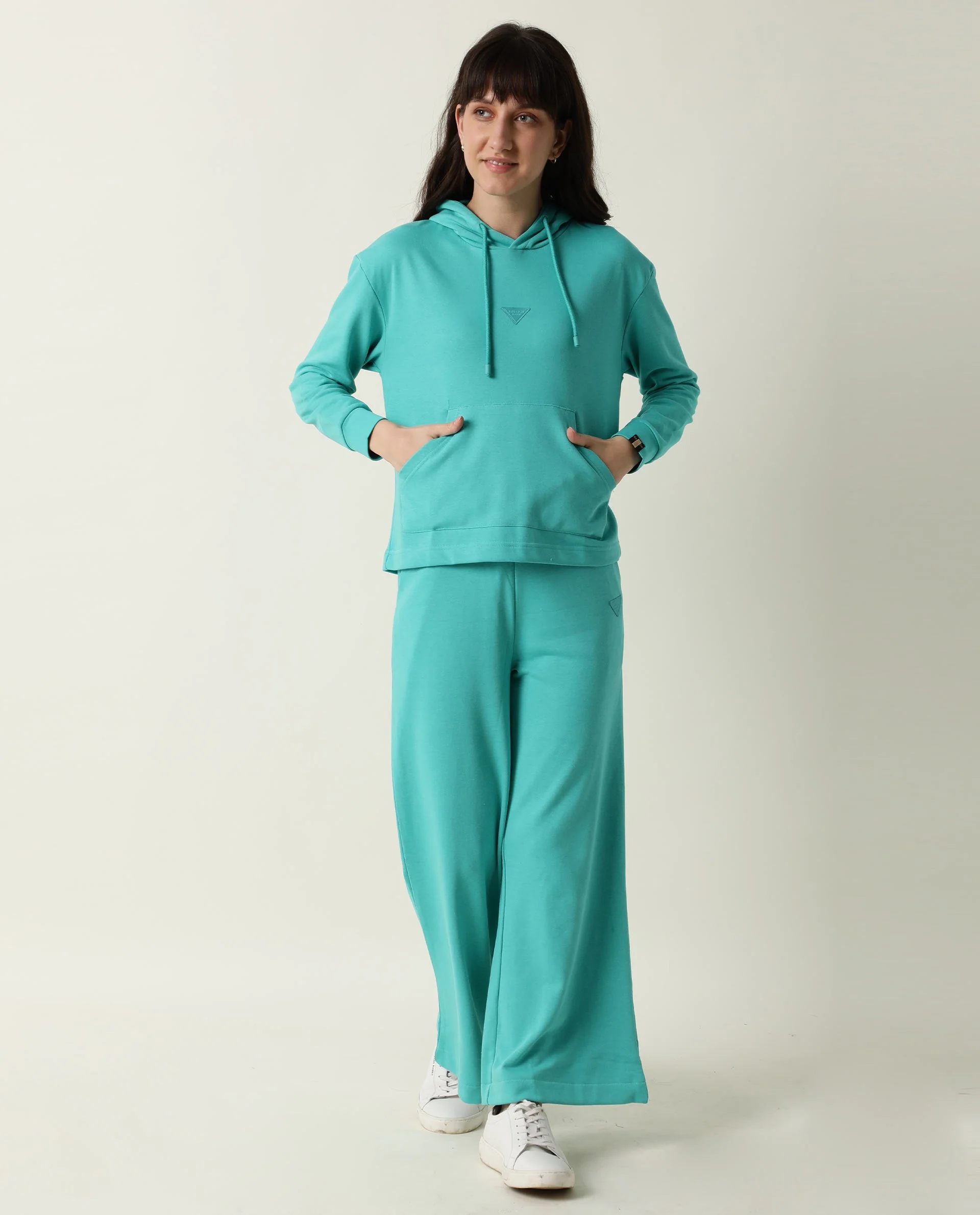 Rareism Women's Pazo-1 Turq Polyester Blend Plain Ankle Length Relaxed Fit Track Pant - Image 3