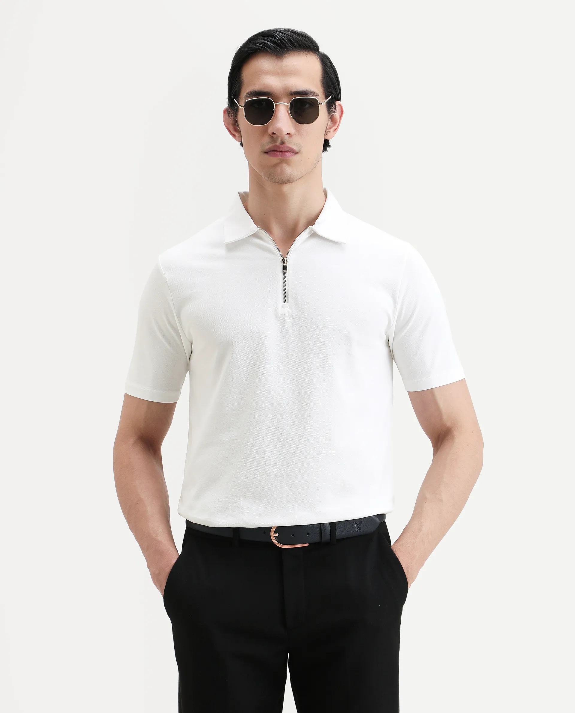 Rare Rabbit Men's Guild Casual Prin 1 White Cotton Blend Plain Regular Fit Half Sleeve Polo