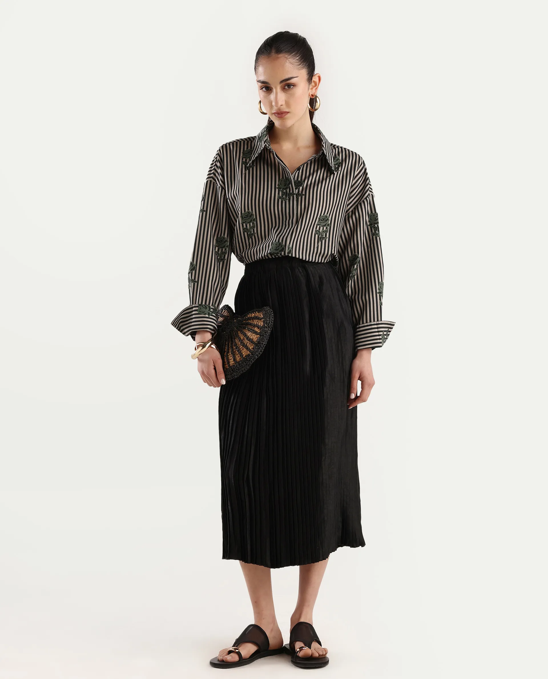 Rareism Women's Rochrille Black Polyester Blend Plain Midi Flared Skirt