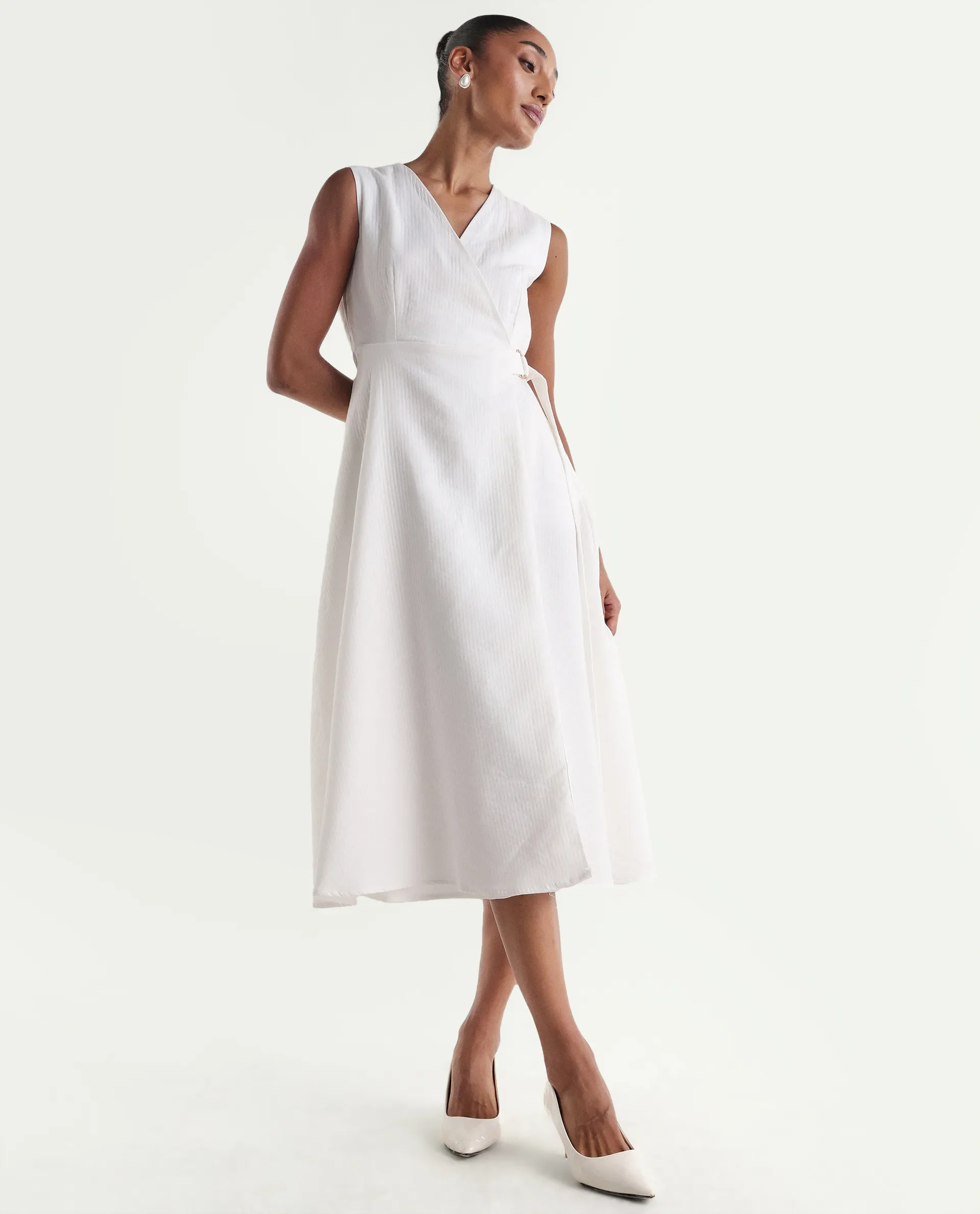 Rareism Women's Rulet Primary Beige Cotton Sleeveless V-Neck A-Line Plain Dress