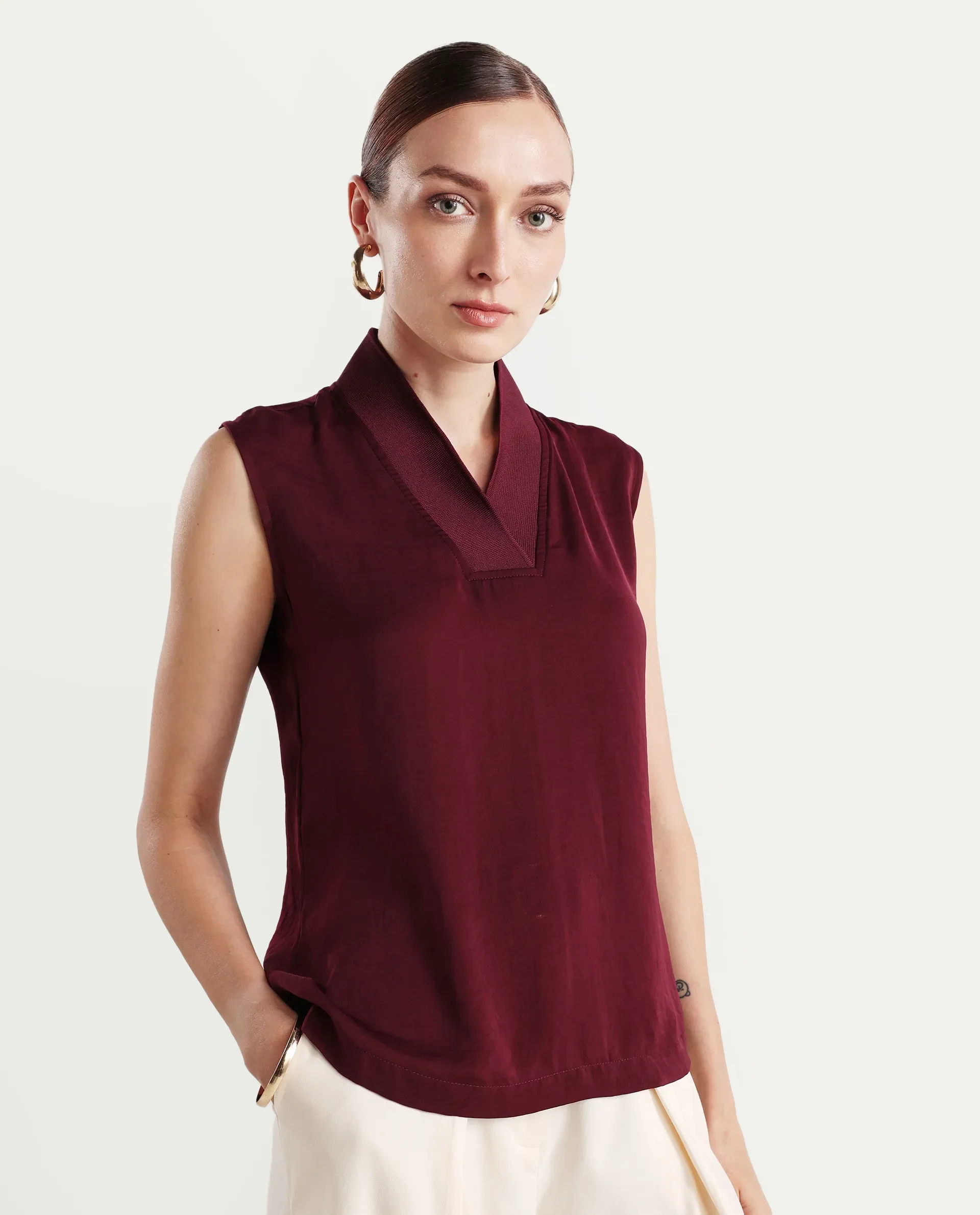 Rareism Women's Siyar Maroon Satin V-Neck Plain Sleeveless Regular Fit Top