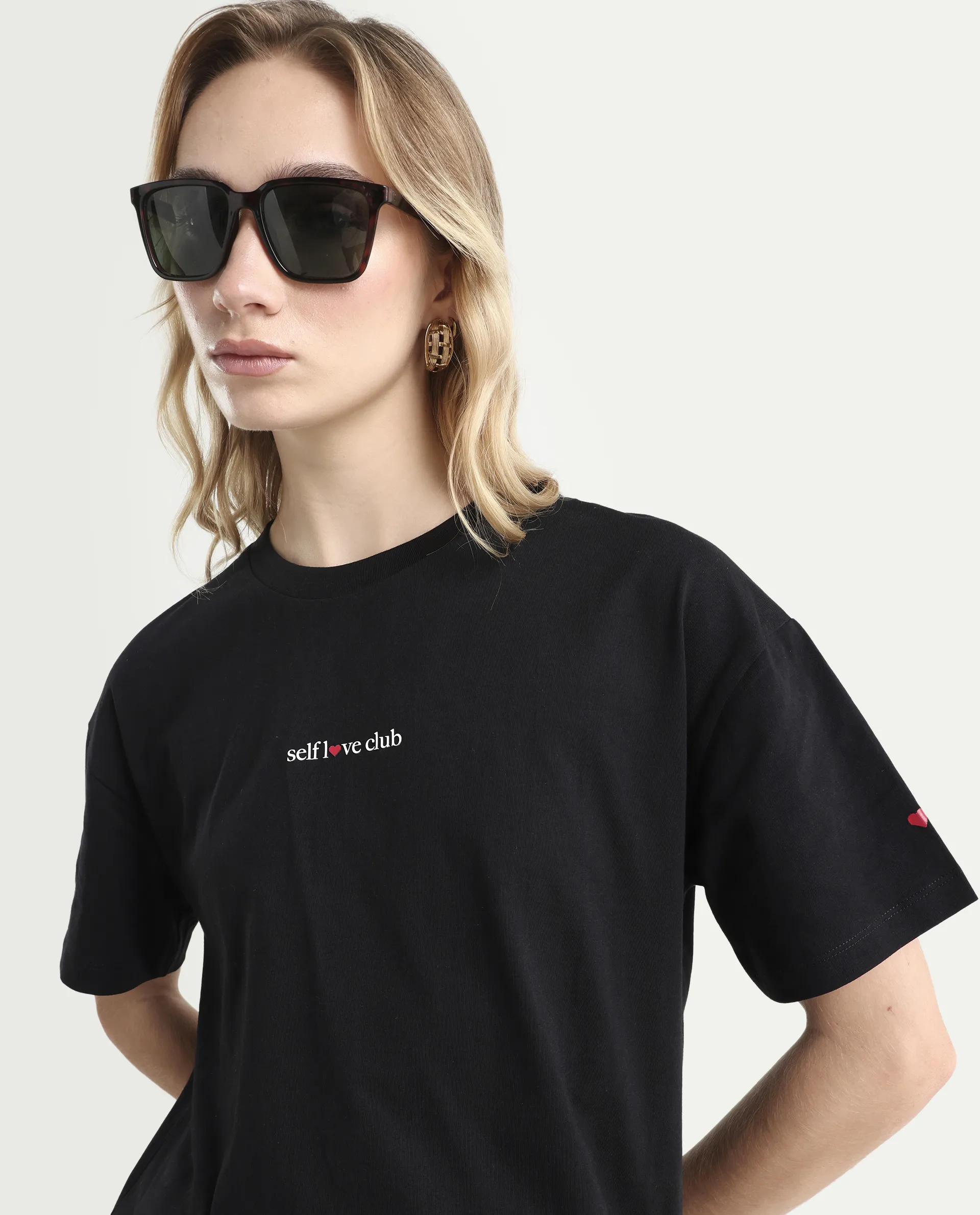 Rareism Women's Sompri Black Cotton Crew Neck Graphic Print Boxy Fit T-Shirt