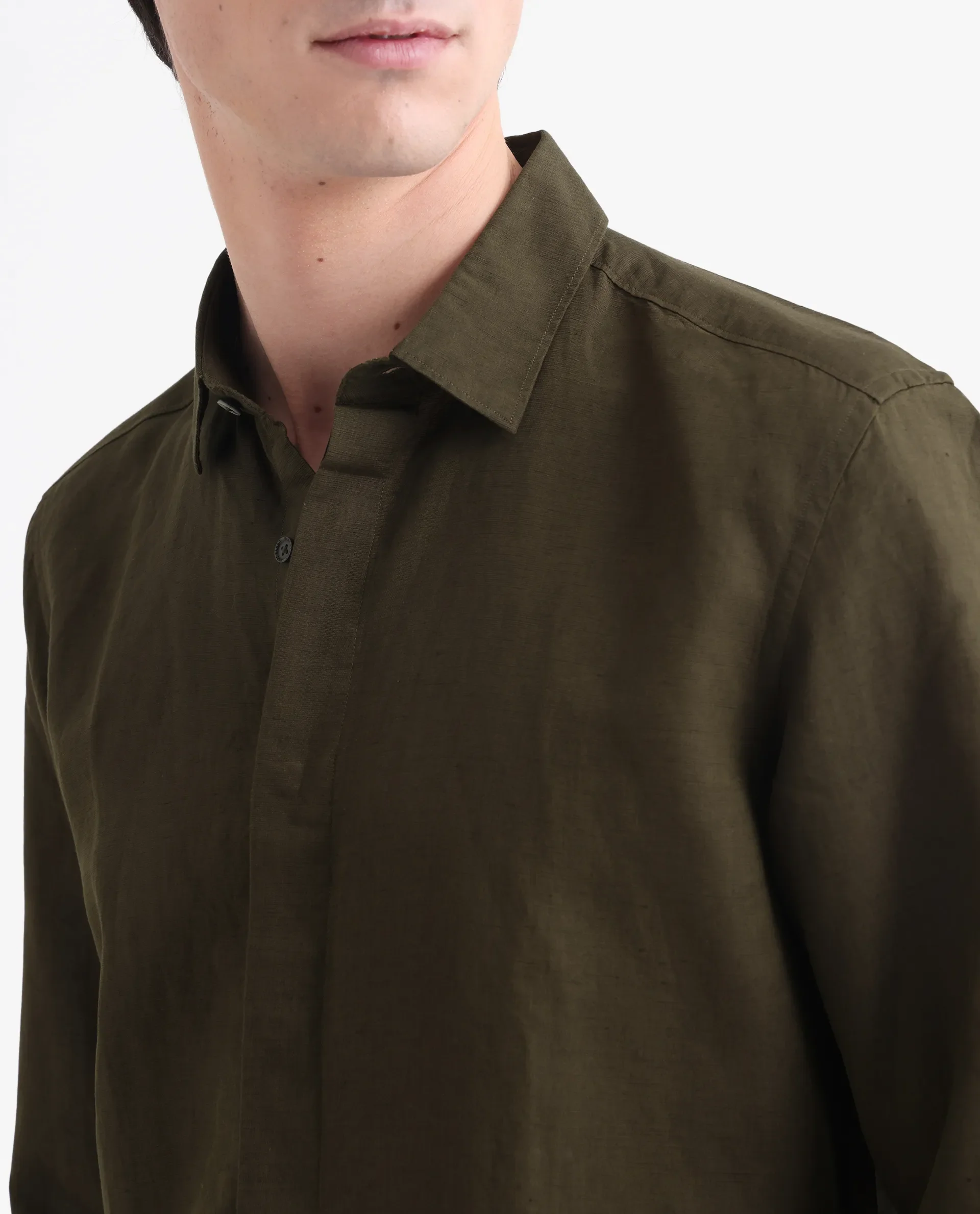 Rare Rabbit Men's Throner Olive Linen Blend Plain Regular Fit Full Sleeve Collared Shirt - Image 3