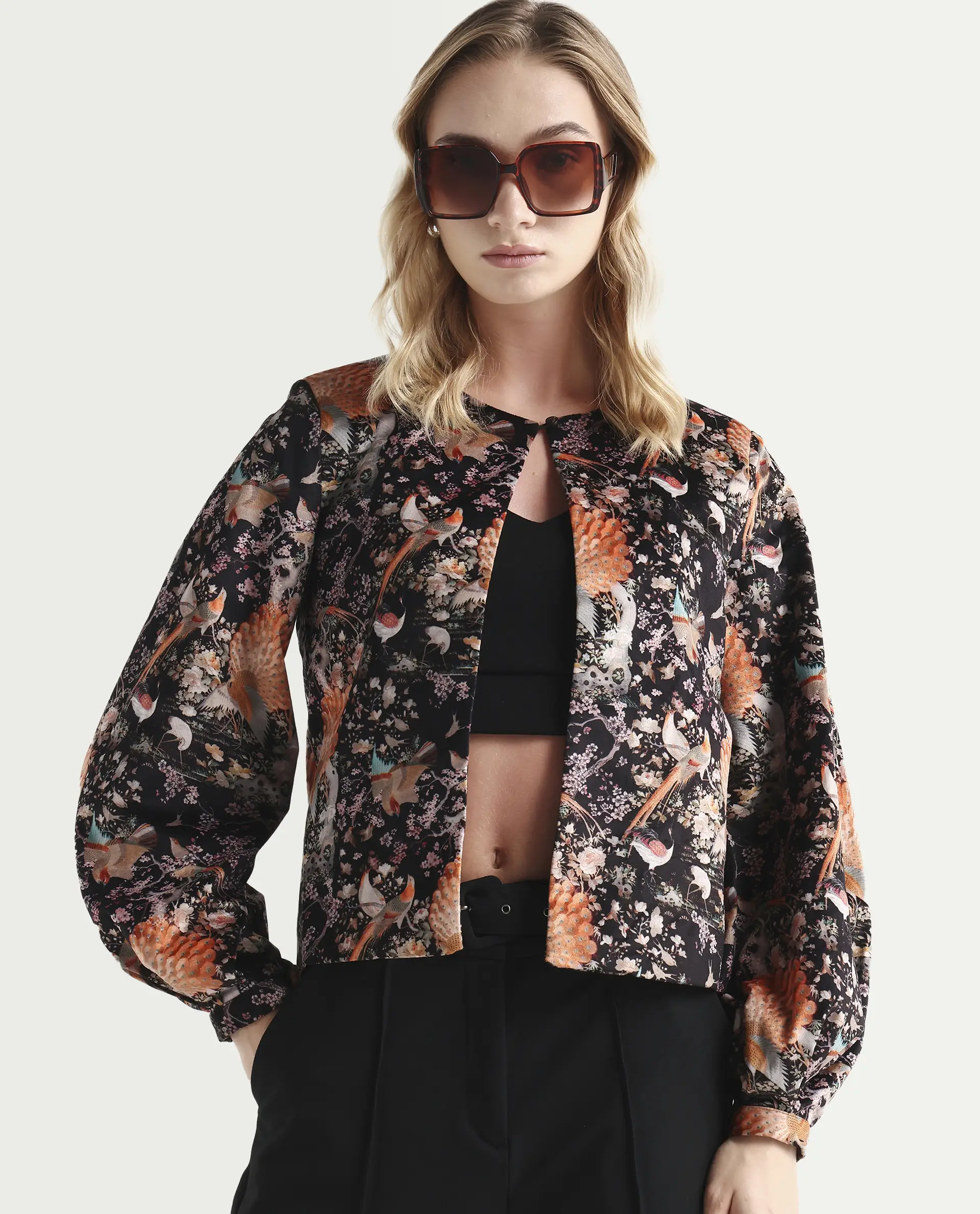 Rareism Women's Zamp Black Velvet Collarless Floral Print Volume Sleeve Regular Fit Shrug